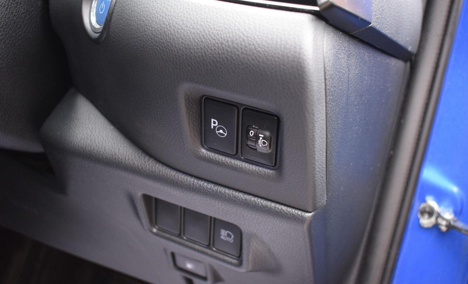 Used Toyota C-HR 2023 for sale - 77612538: Photo 18