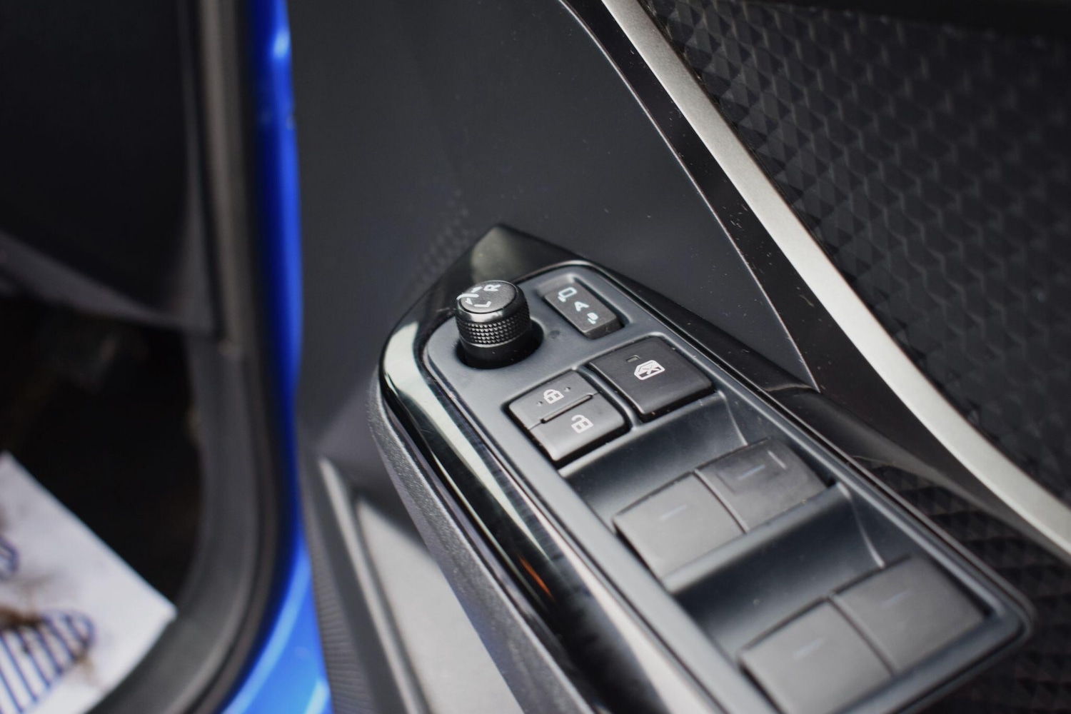 Used Toyota C-HR 2023 for sale - 77612538: Photo 24