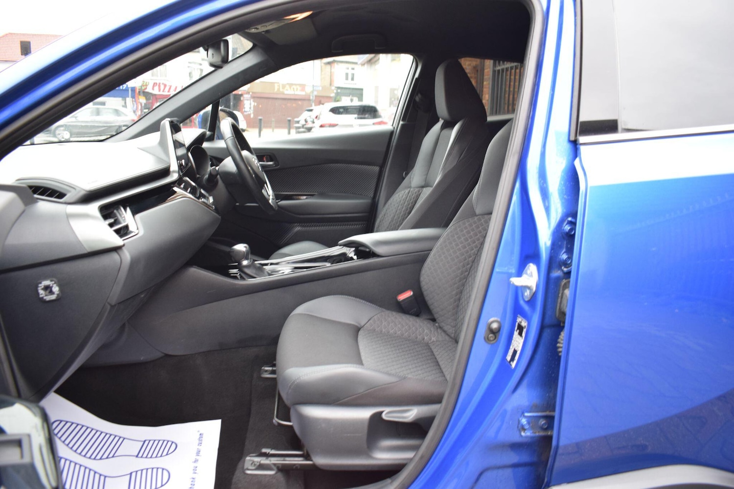 Used Toyota C-HR 2023 for sale - 77612538: Photo 9