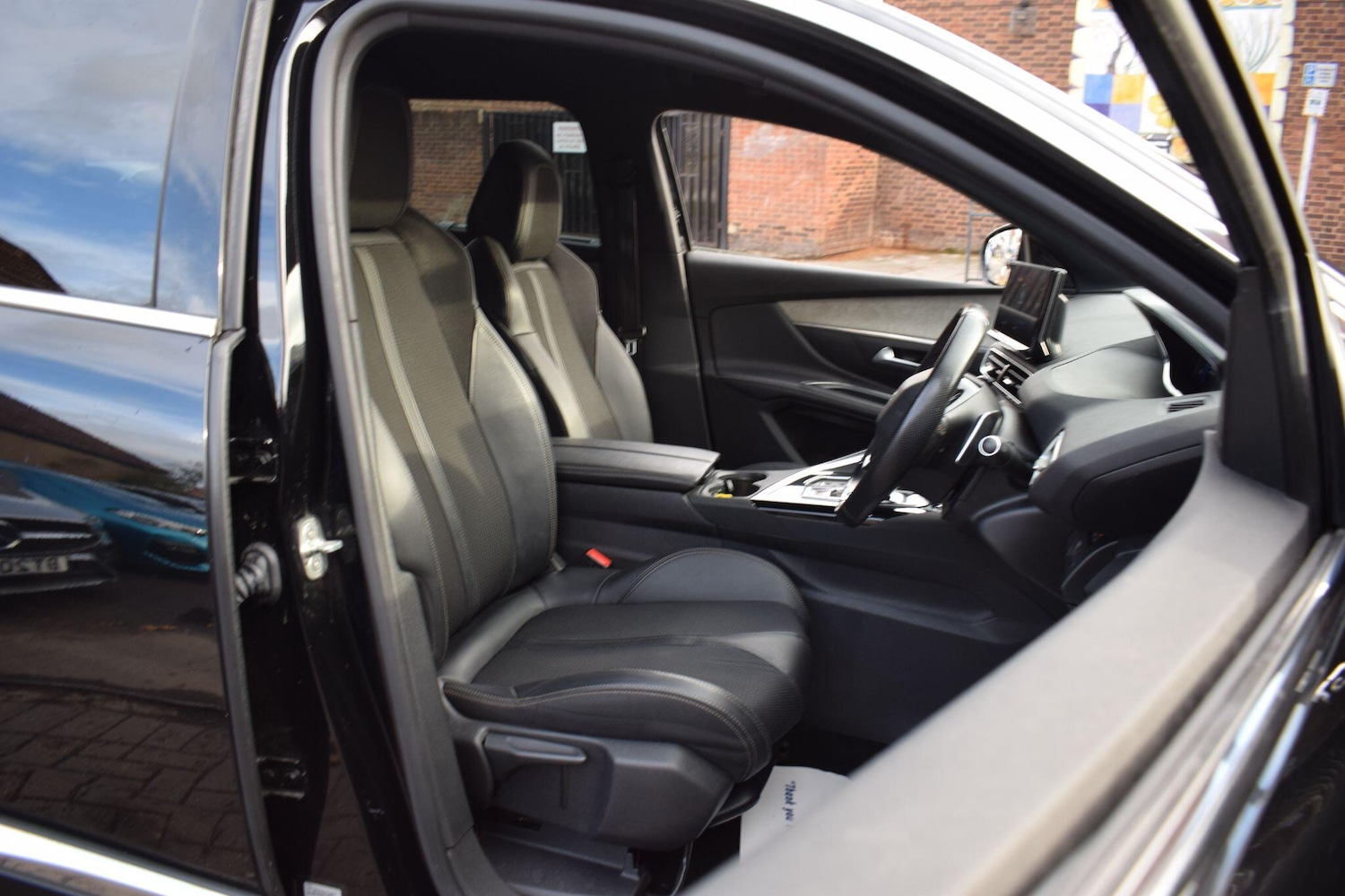 Used Peugeot 5008 2022 for sale - 76361013: Photo 5