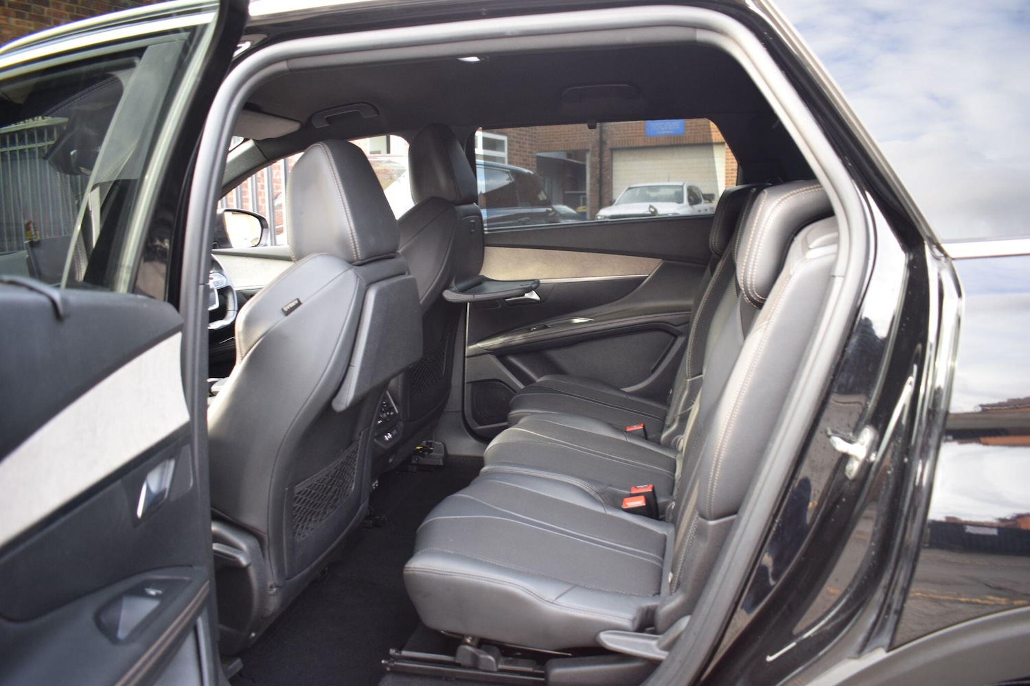 Used Peugeot 5008 2022 for sale - 76361013: Photo 9