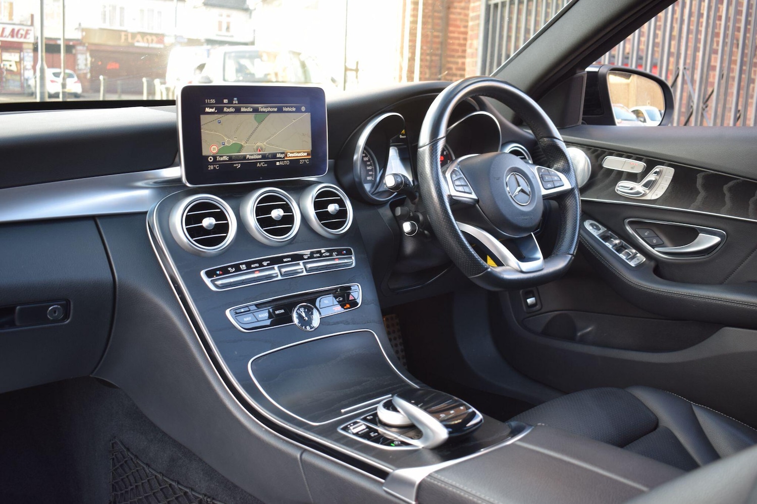 Used Mercedes-Benz C Class 2018 for sale - 77057465: Photo 2