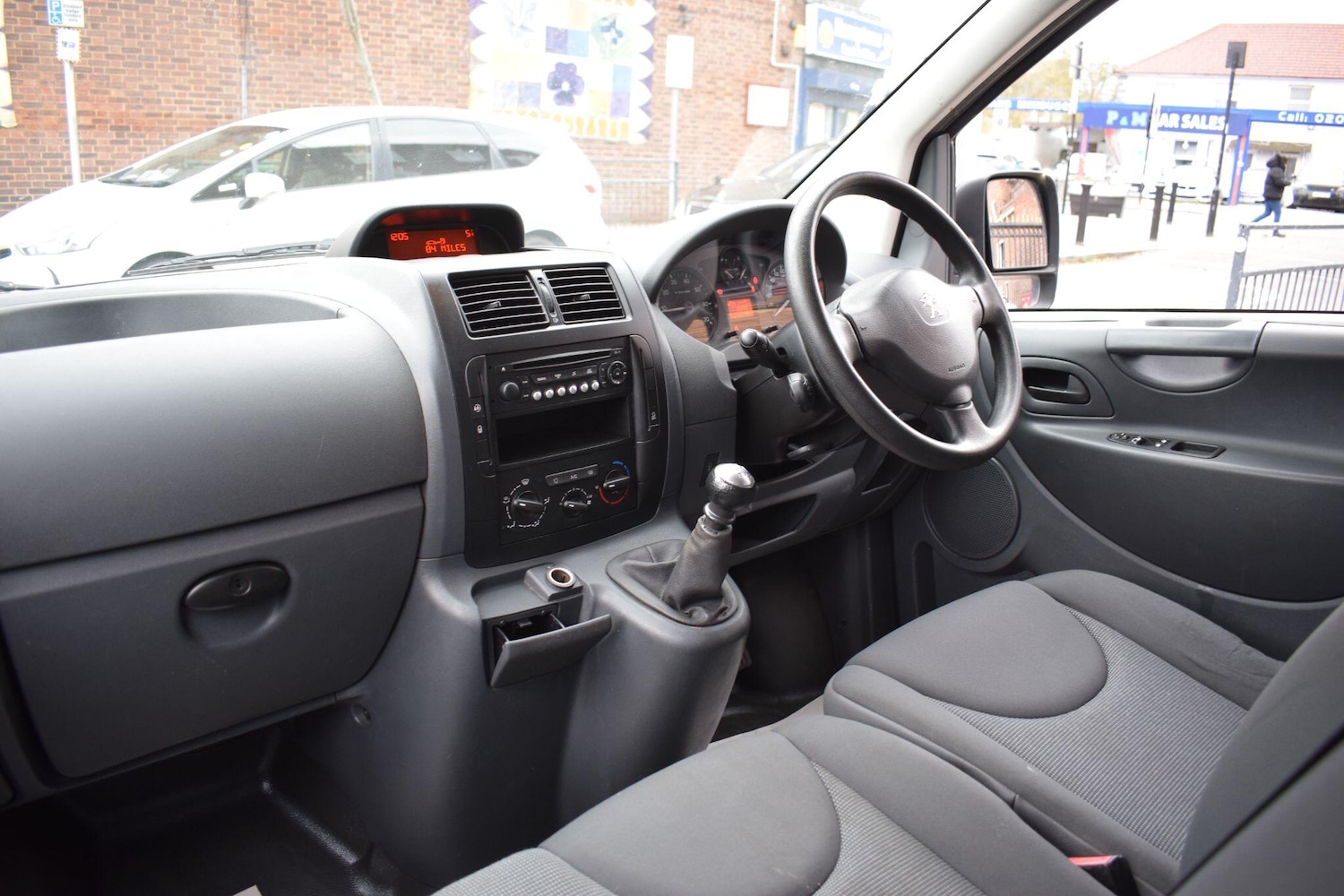 Used Peugeot Expert Tepee 2016 for sale - 76613094: Photo 2