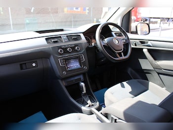 Used Volkswagen Caddy Life 2019 for sale - 78999264: Photo
