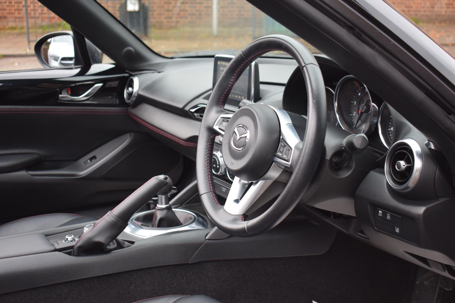 Used Mazda MX-5 2018 for sale - 76512838: Photo 12