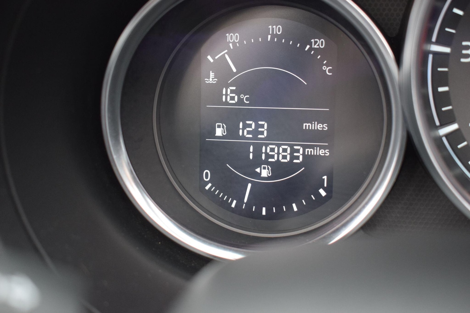 Used Mazda MX-5 2018 for sale - 76512838: Photo 27