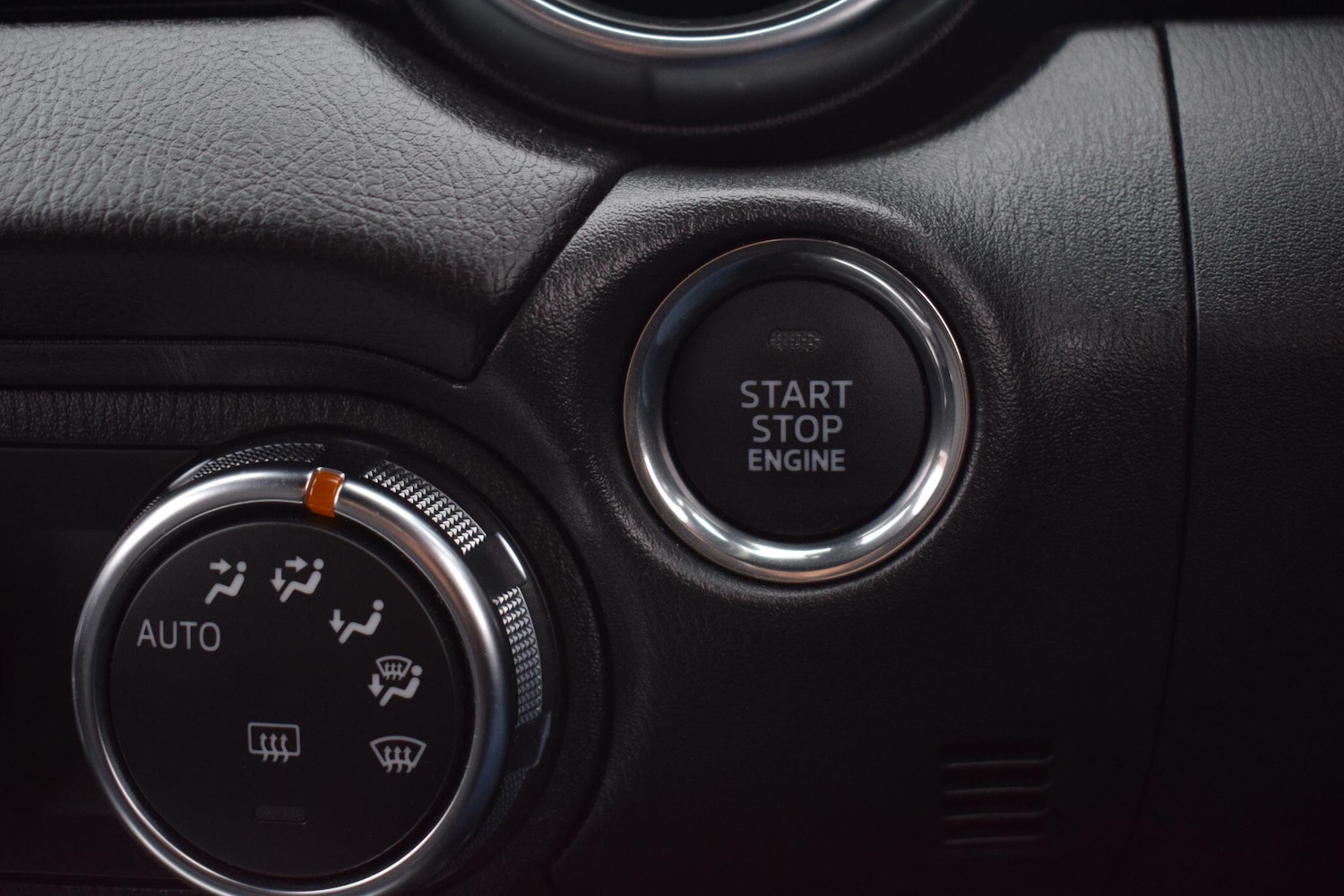 Used Mazda MX-5 2018 for sale - 76512838: Photo 38