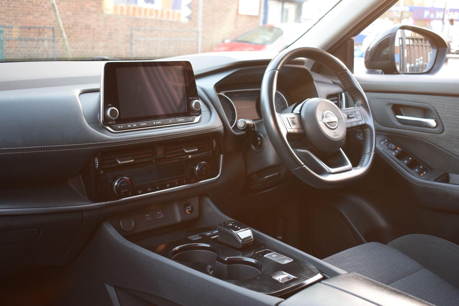 Used Nissan X-Trail for sale - 77016222: Photo 2