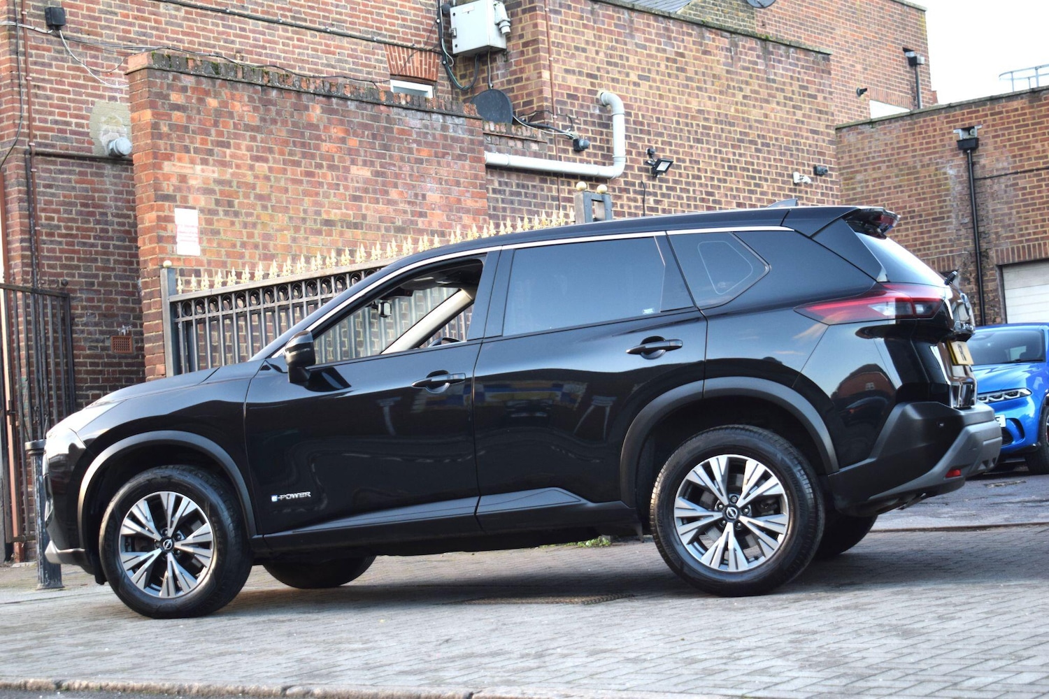 Used Nissan X-Trail for sale - 77016222: Photo 47