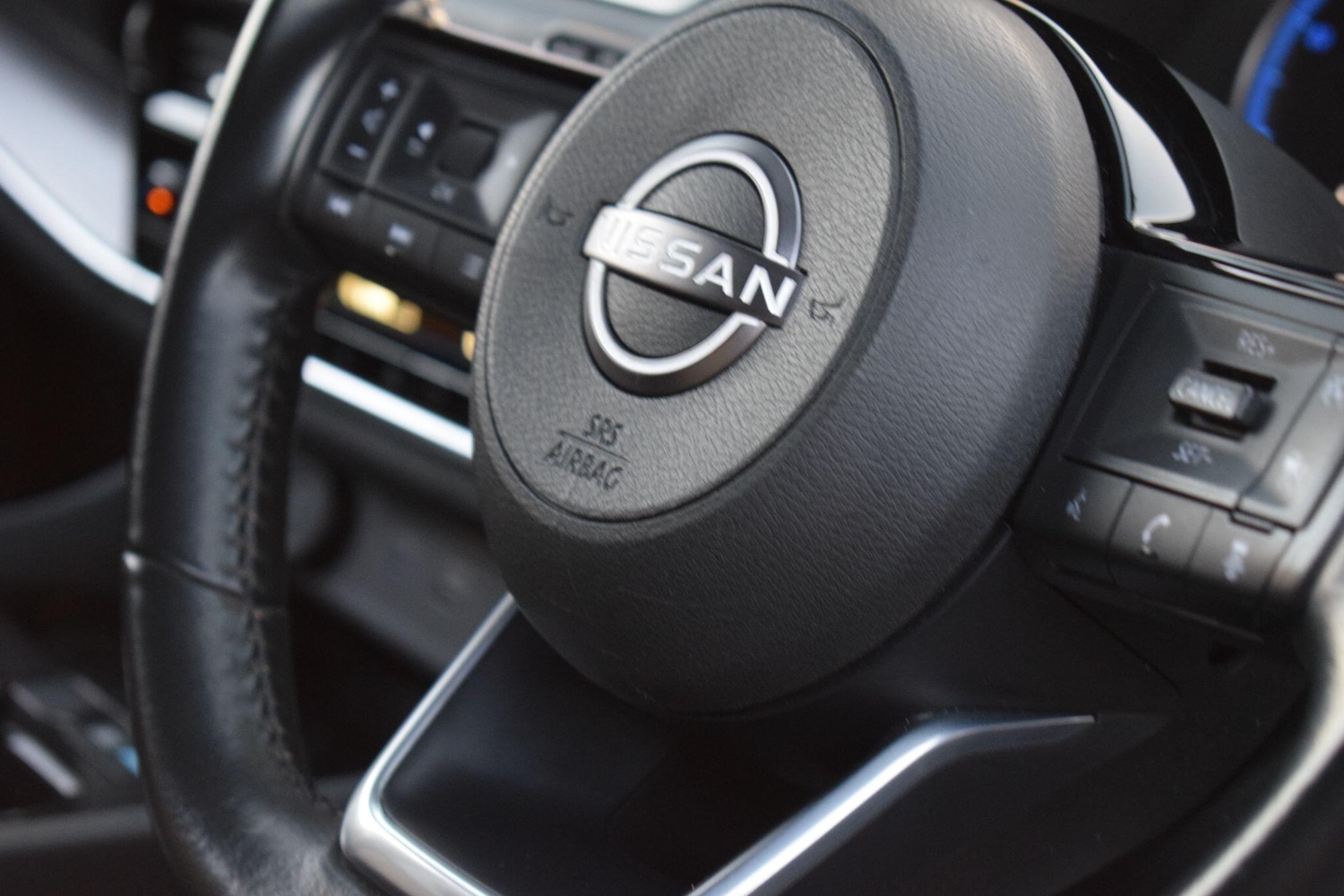 Used Nissan X-Trail for sale - 77016222: Photo 55