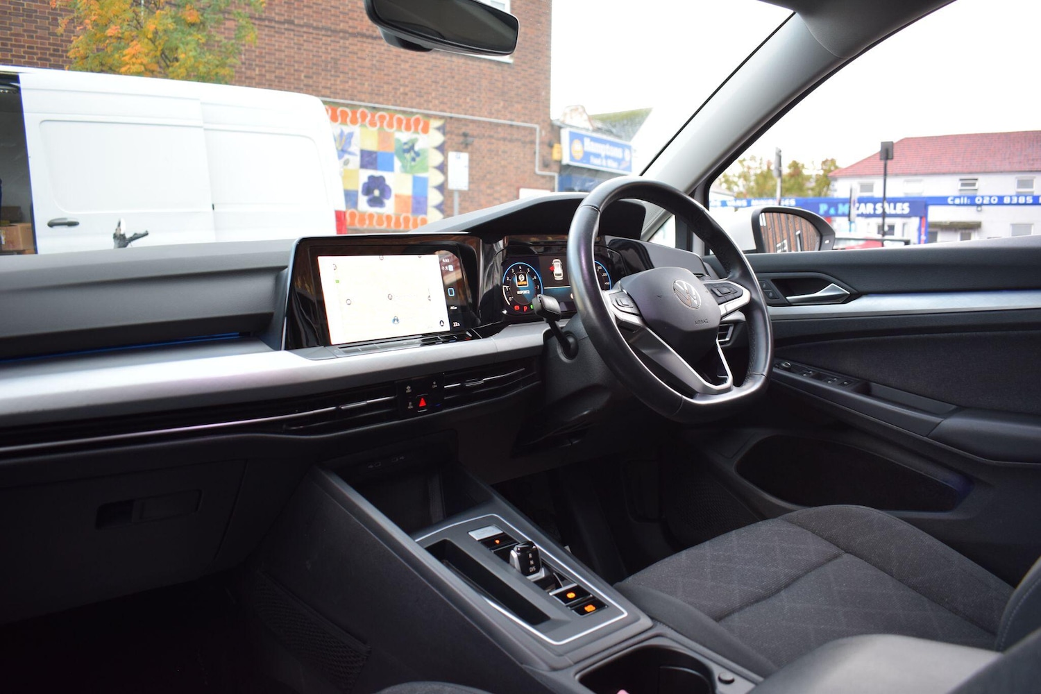 Used Volkswagen Golf 2023 for sale - 76325960: Photo 2