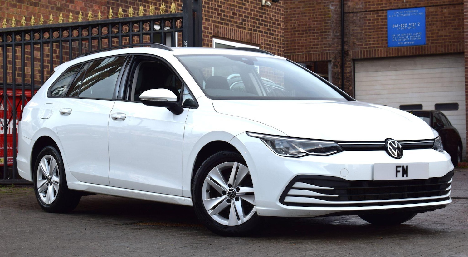 Used Volkswagen Golf 2023 for sale - 76325960: Photo 3