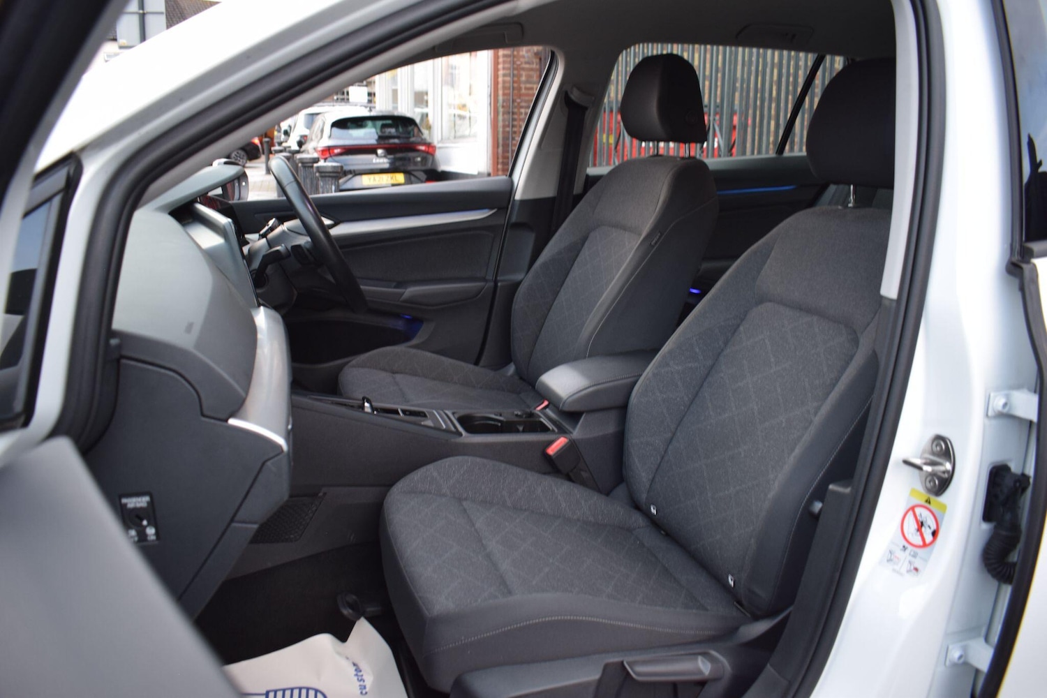 Used Volkswagen Golf 2023 for sale - 76325960: Photo 42