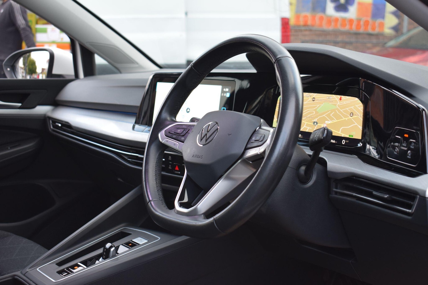 Used Volkswagen Golf 2023 for sale - 76325960: Photo 5