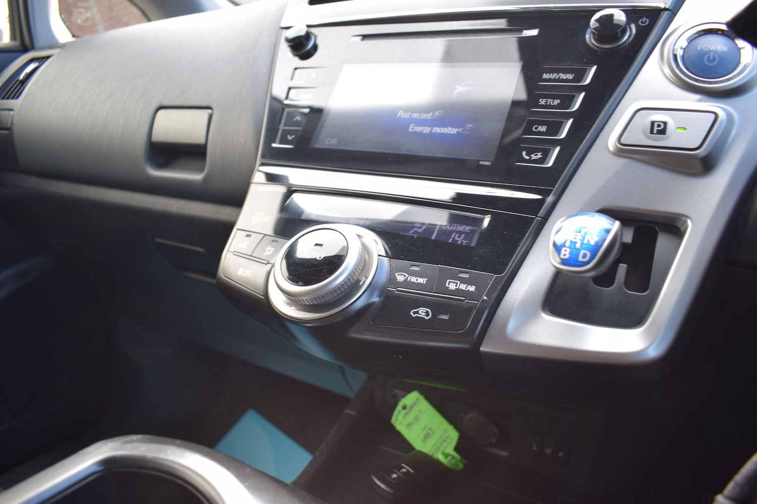 Used Toyota Prius+ 2020 for sale - 75928292: Photo 20