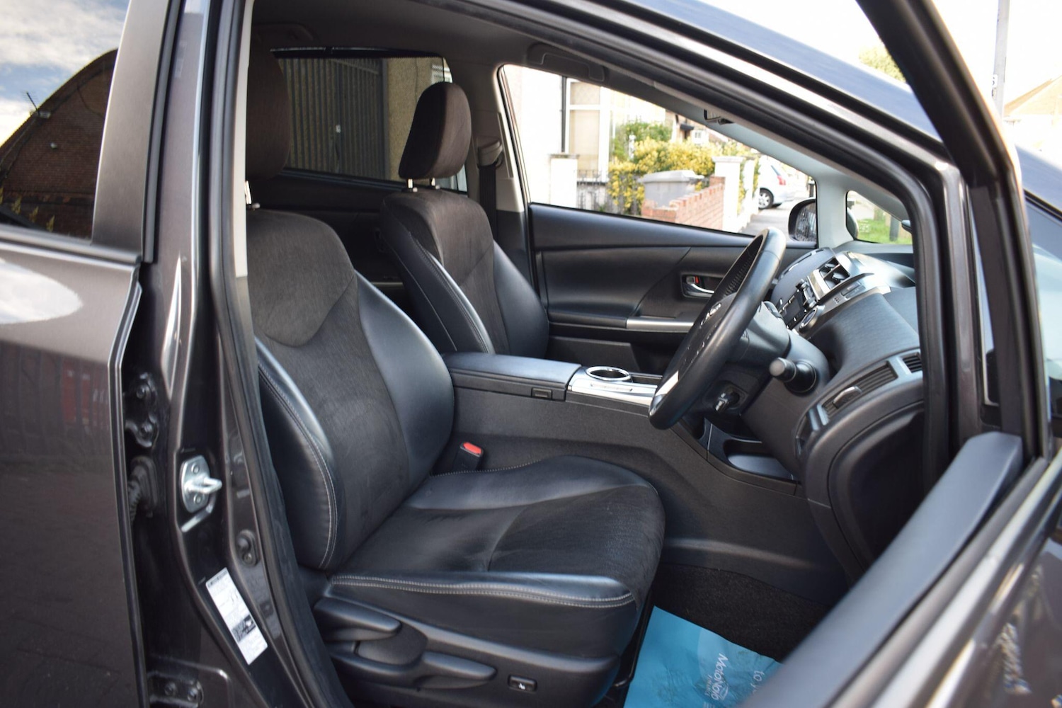 Used Toyota Prius+ 2020 for sale - 75928292: Photo 33