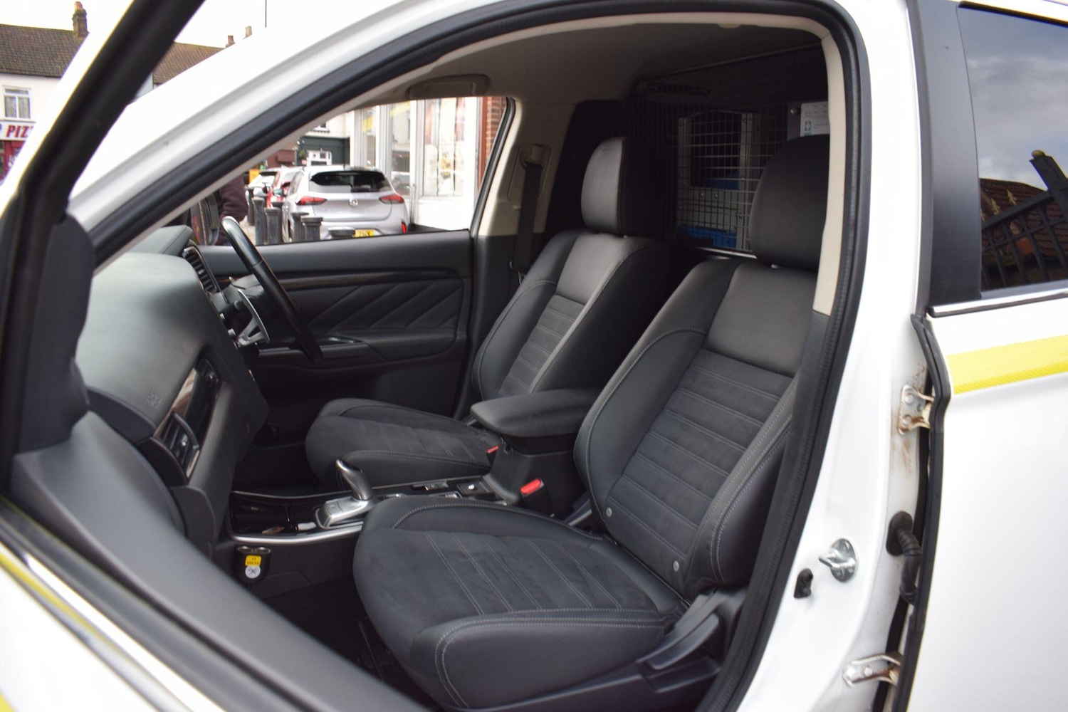 Used Mitsubishi Outlander 2018 for sale - 77840004: Photo 11