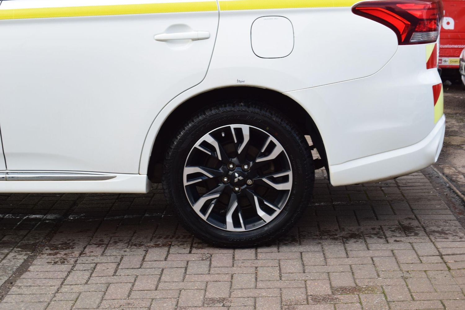 Used Mitsubishi Outlander 2018 for sale - 77840004: Photo 16