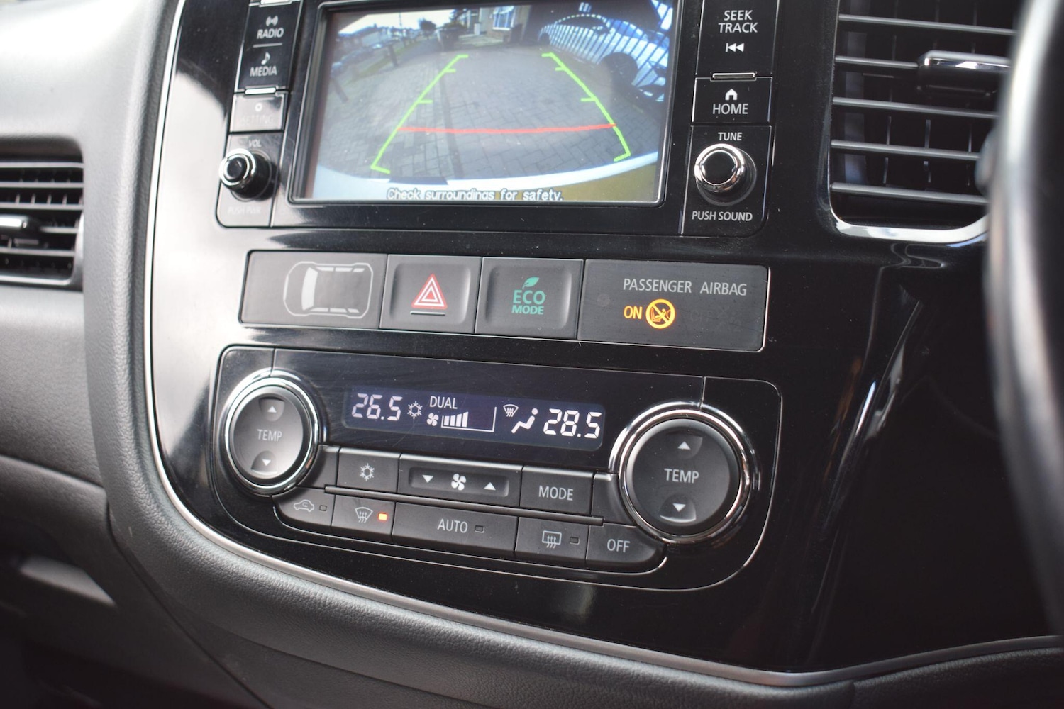 Used Mitsubishi Outlander 2018 for sale - 77840004: Photo 35