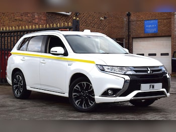 Used Mitsubishi Outlander 2018 for sale - 77840004: Photo