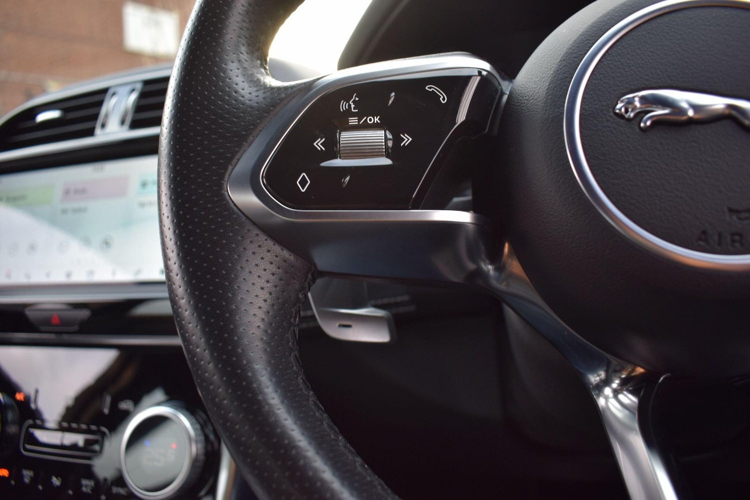 Used Jaguar XE 2020 for sale - 77029534: Photo 33