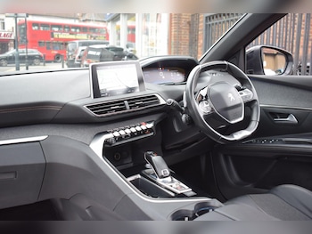 Used Peugeot 5008 2019 for sale - 76238905: Photo 2