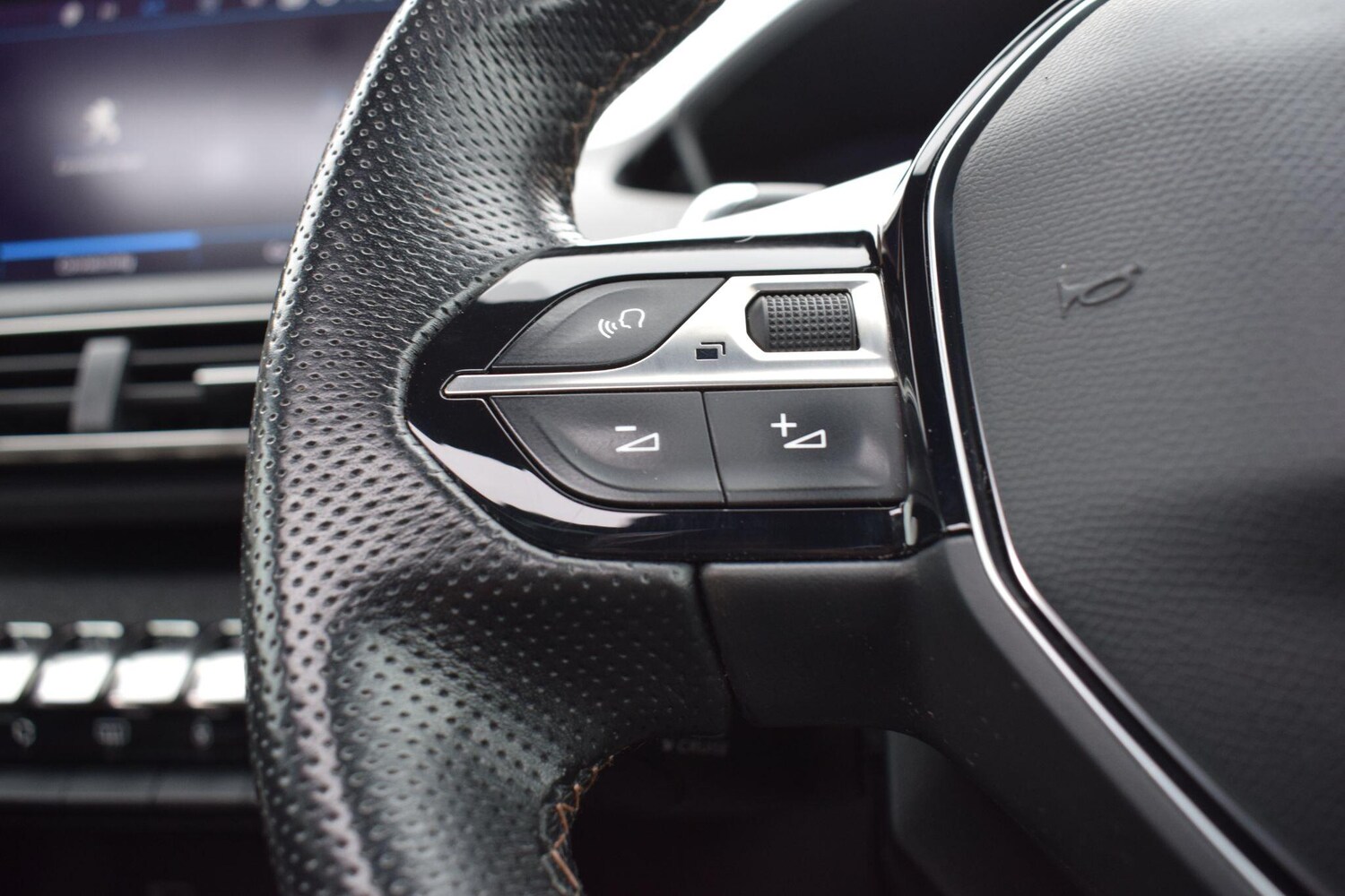 Used Peugeot 5008 2019 for sale - 76238905: Photo 41