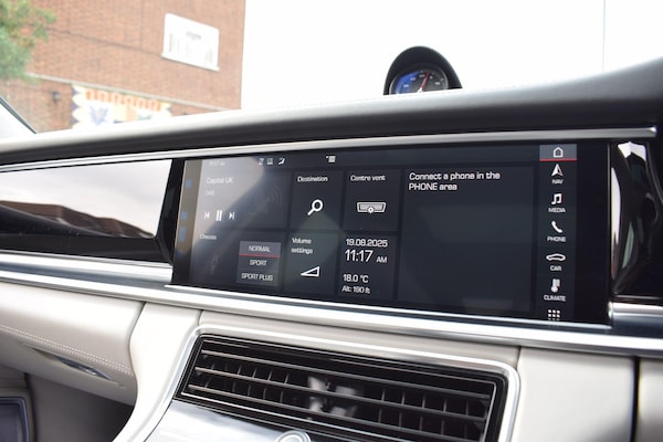 Used Porsche Panamera for sale - 75634768: Photo 61