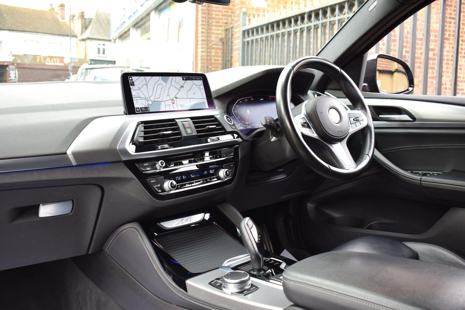 Used BMW X4 for sale - 77737920: Photo 2