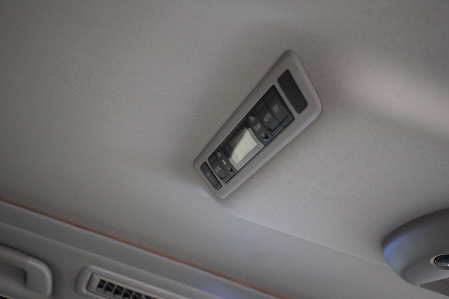 Used Toyota Alphard 2022 for sale - 78185143: Photo 27