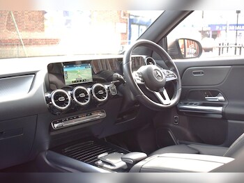 Used Mercedes-Benz GLA 2020 for sale - 77970683: Photo