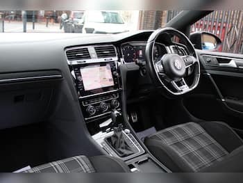 Used Volkswagen Golf 2018 for sale - 79677175: Photo