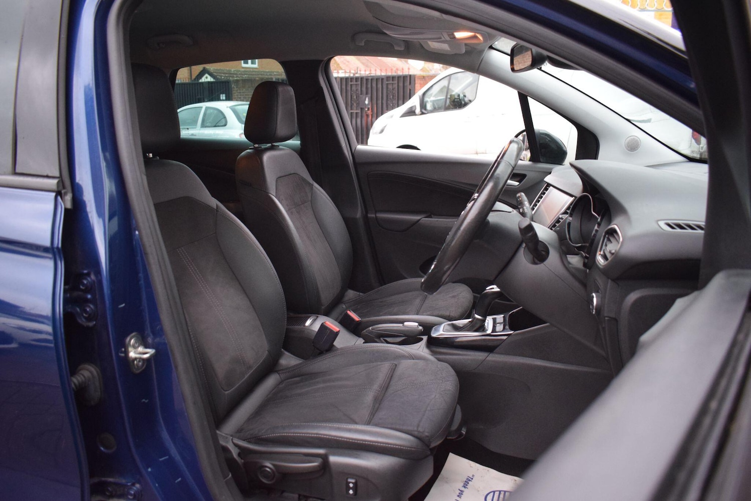 Used Vauxhall Crossland 2022 for sale - 76964744: Photo 6