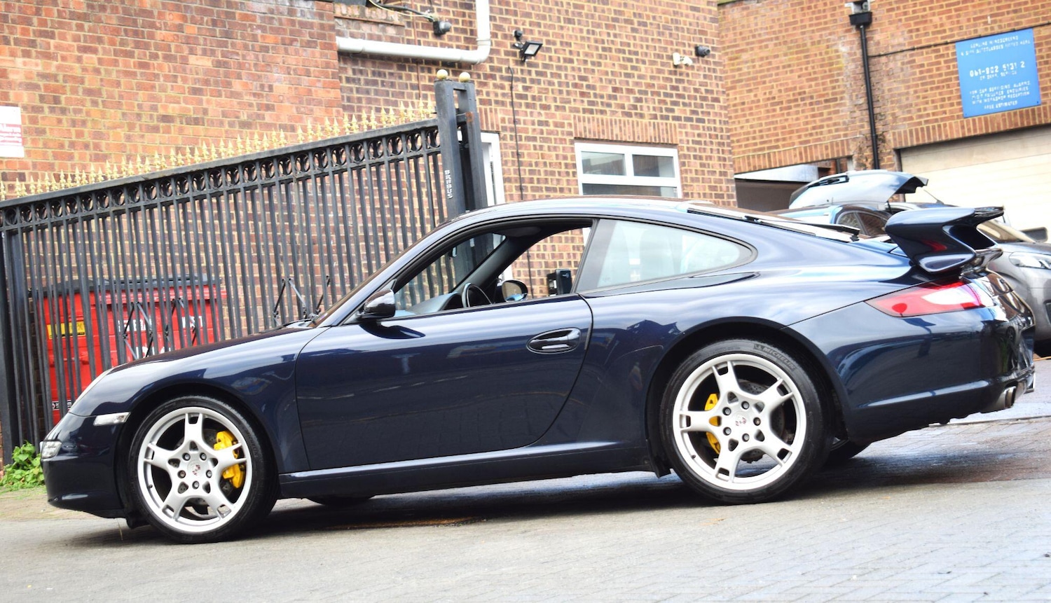 Used Porsche 911 for sale - 76512753: Photo 3