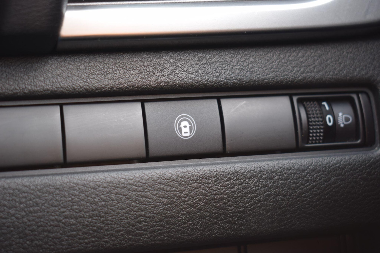 Used Nissan X-Trail 2023 for sale - 77993040: Photo 37