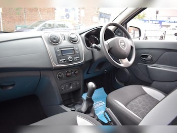 Used Dacia Sandero Stepway 2015 for sale - 75563290: Photo