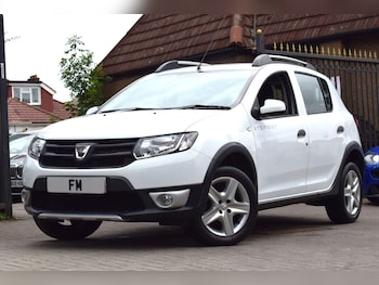 Used Dacia Sandero Stepway 2015 for sale - 75563290: Photo