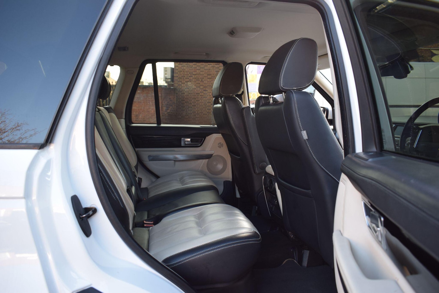 Used Land Rover Range Rover Sport 2011 for sale - 77081794: Photo 16