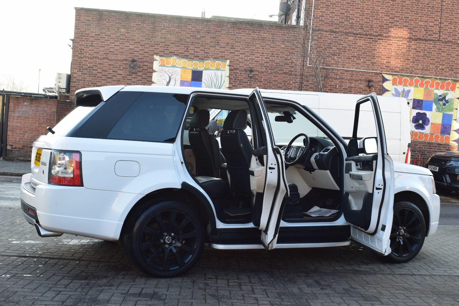 Used Land Rover Range Rover Sport 2011 for sale - 77081794: Photo 5