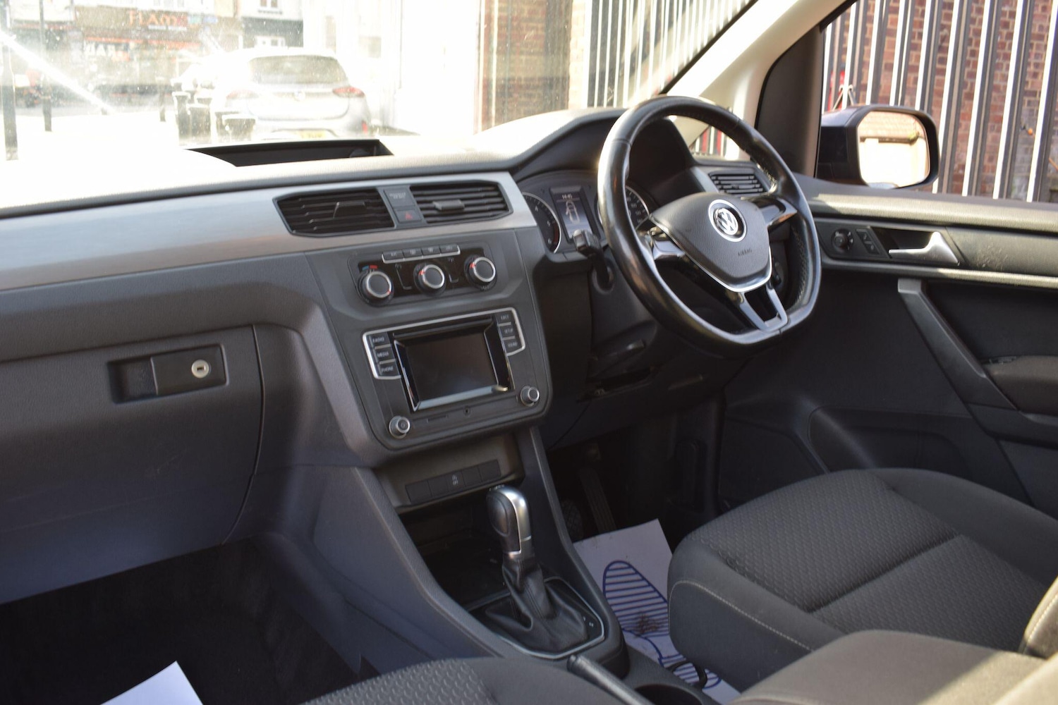 Used Volkswagen Caddy Maxi Life for sale - 77671867: Photo 2