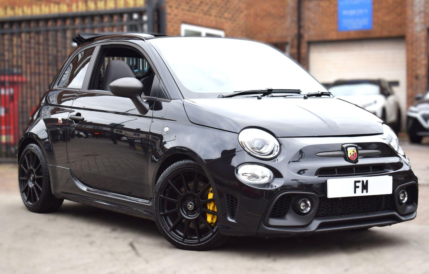 Used Abarth 695 2024 for sale - 76294715: Photo 1