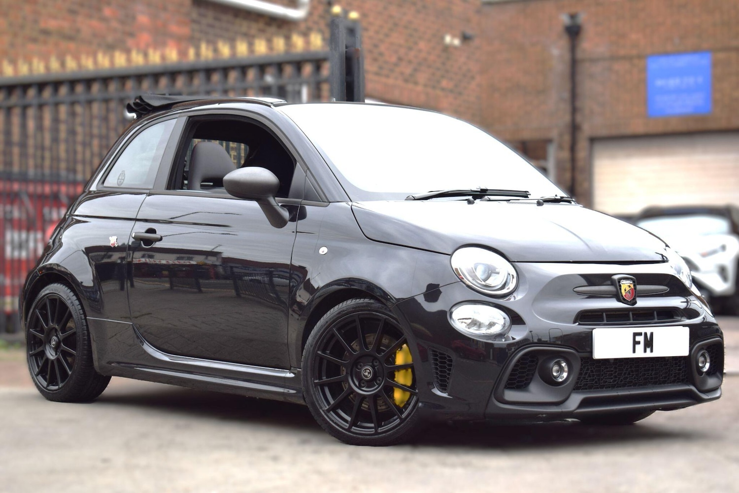 Used Abarth 695 2024 for sale - 76294715: Photo 3