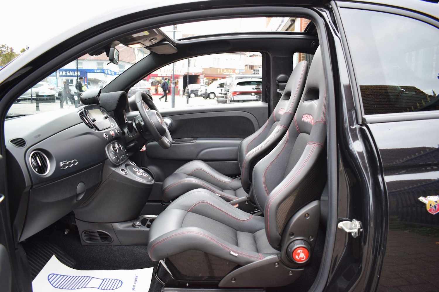 Used Abarth 695 2024 for sale - 76294715: Photo 9