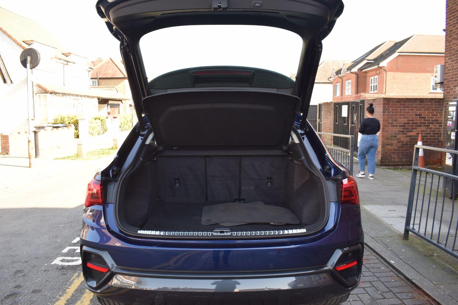 Used Audi Q3 for sale - 77768127: Photo 42