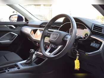 Used Audi Q3 2022 for sale - 77768127: Photo