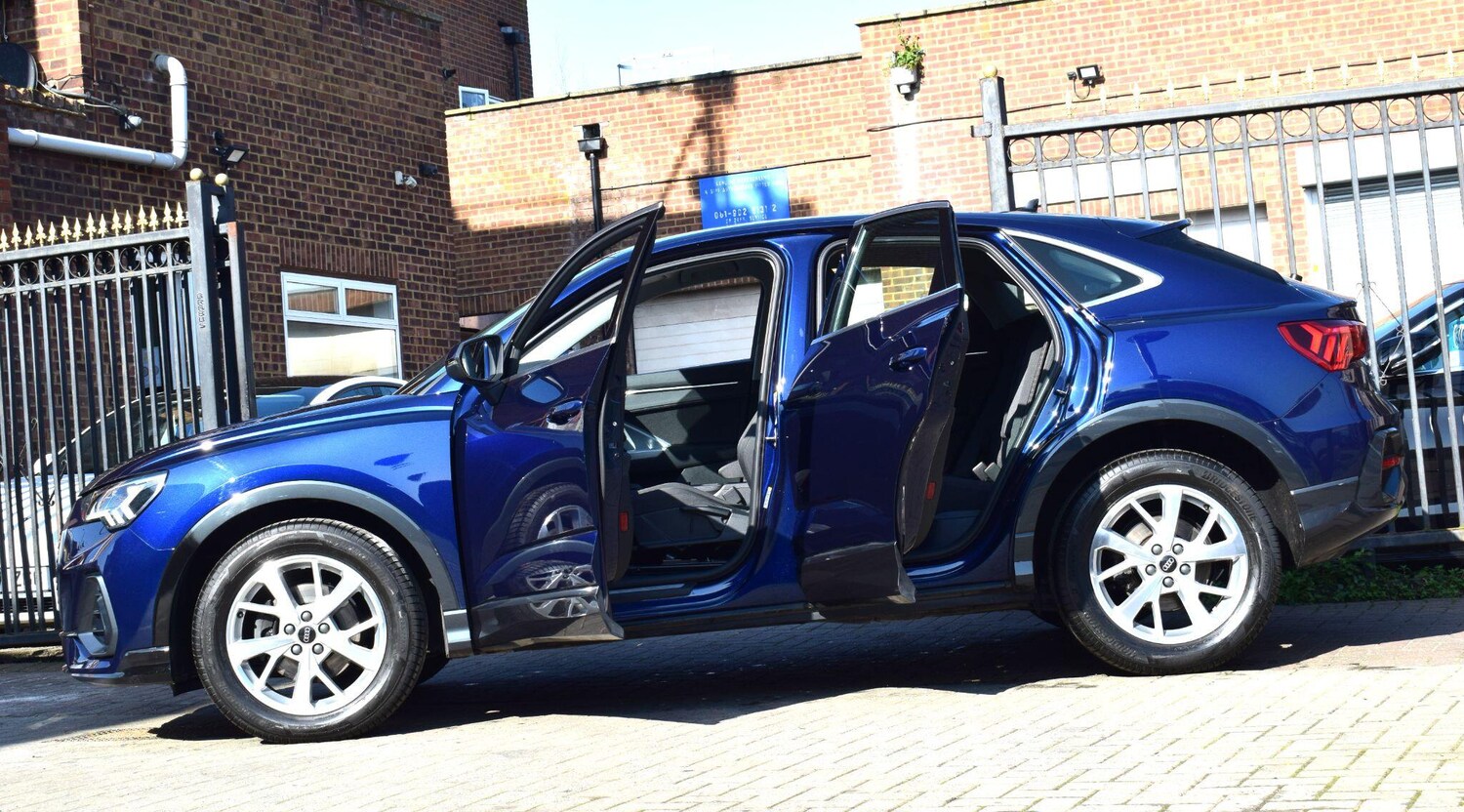 Used Audi Q3 for sale - 77768127: Photo 6