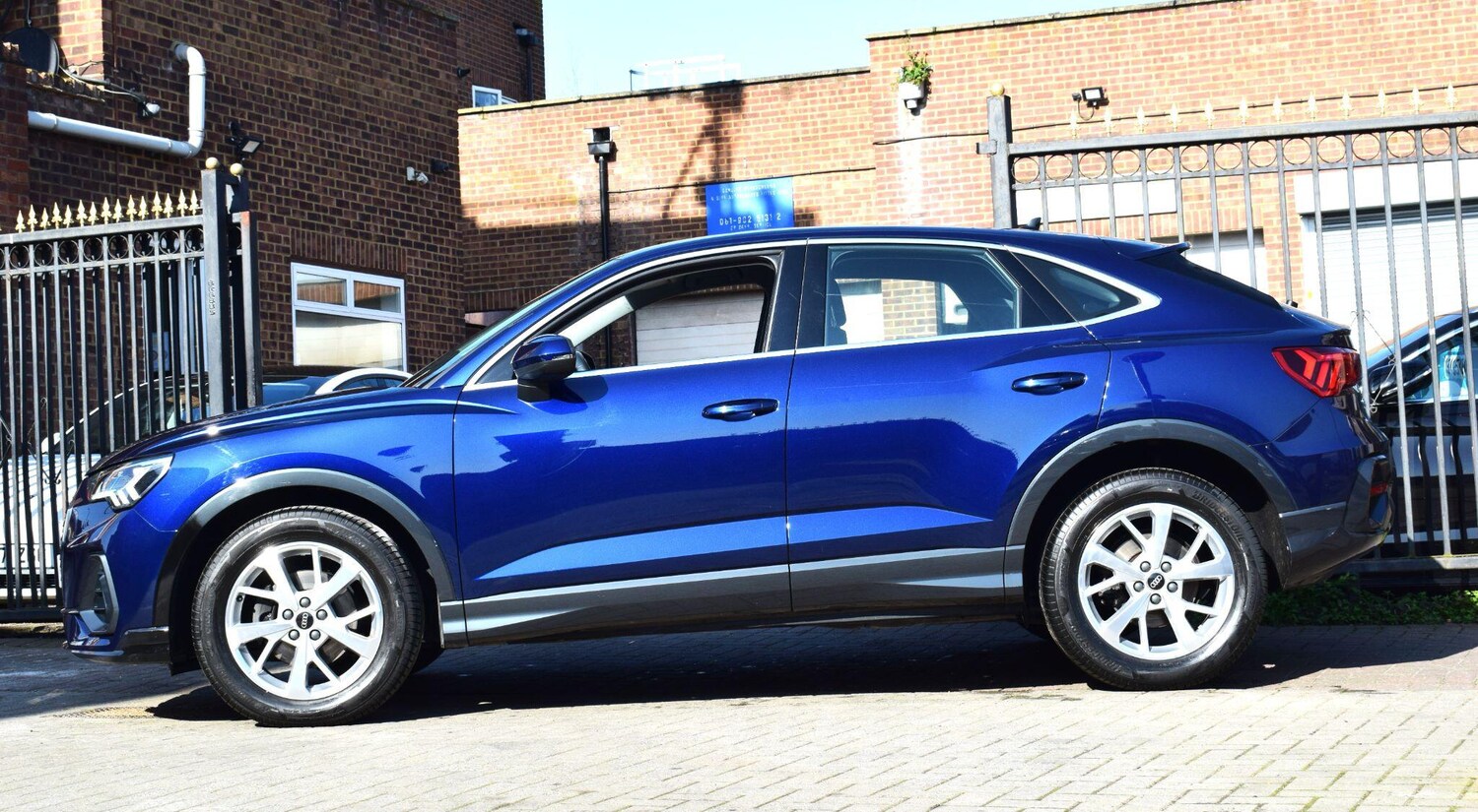 Used Audi Q3 for sale - 77768127: Photo 8