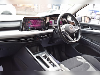 Used Volkswagen Golf 2022 for sale - 75431433: Photo