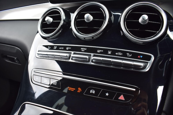 Used Mercedes-Benz GLC 2021 for sale - 76201089: Photo 29