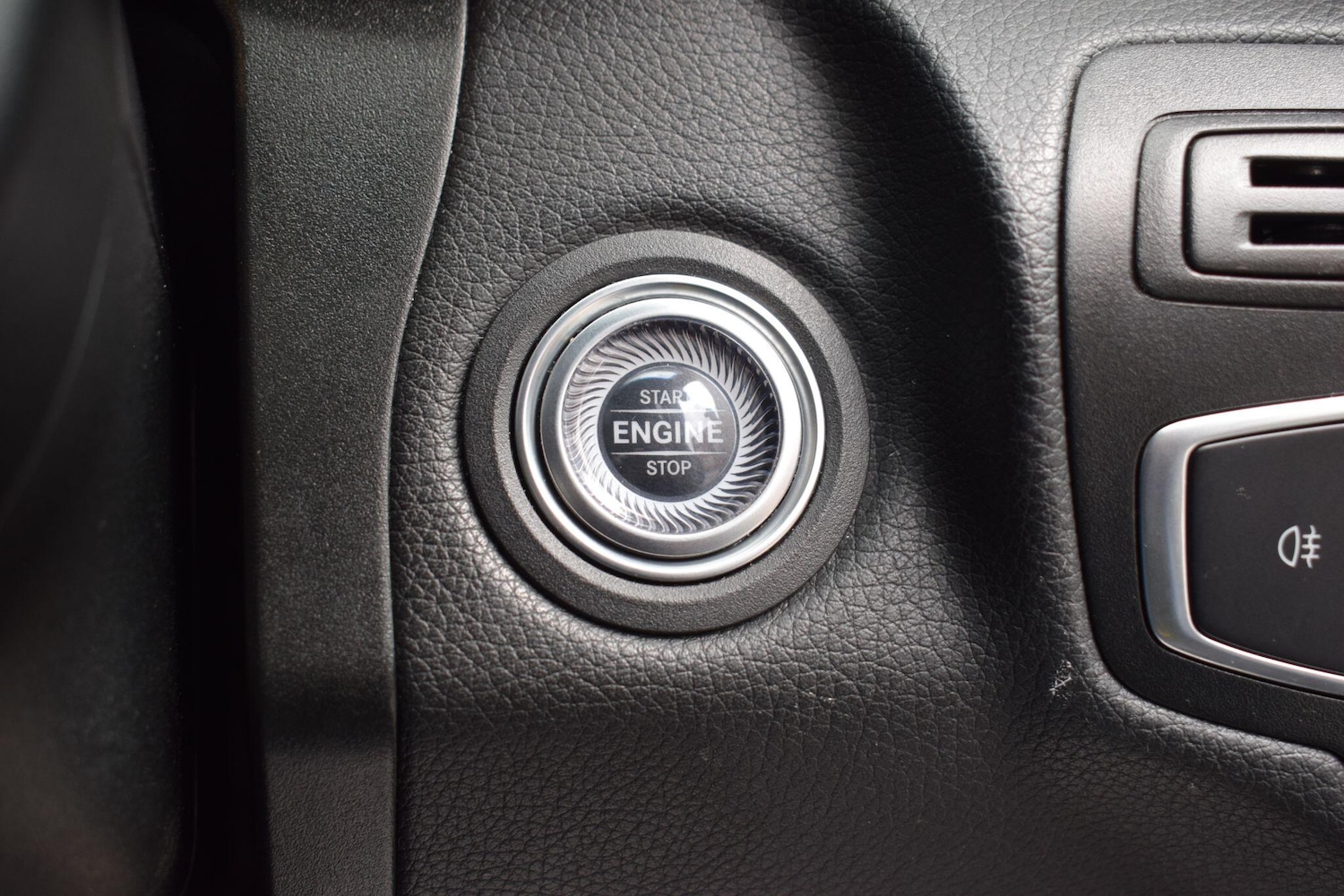 Used Mercedes-Benz GLC 2021 for sale - 76201089: Photo 49